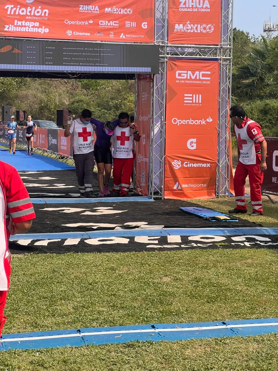 Galería Cruz Roja Zihuatanejo